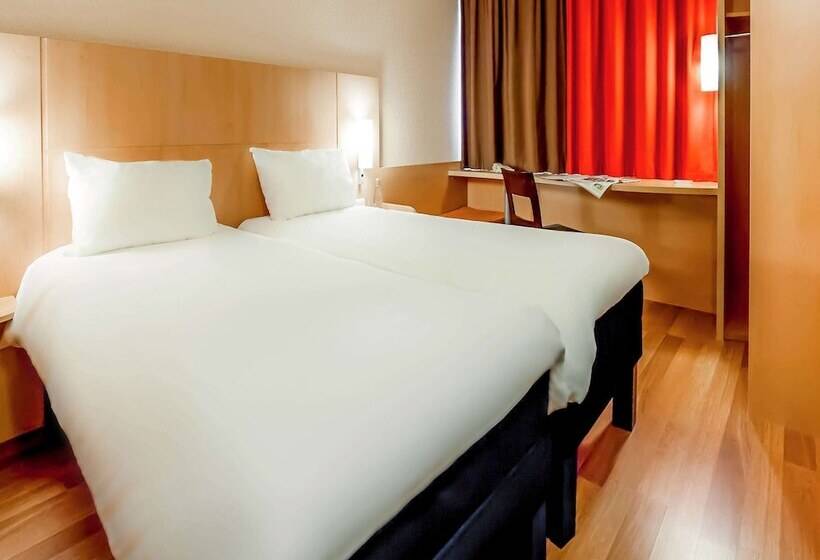 Номер Стандарт Двуспальная Кровать, Ibis Vannes