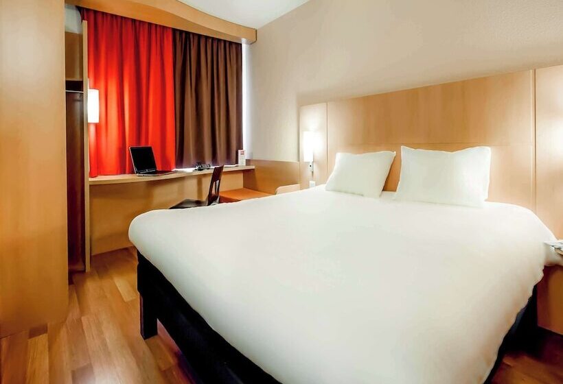 اتاق استاندارد با تخت دوبل, Ibis Vannes