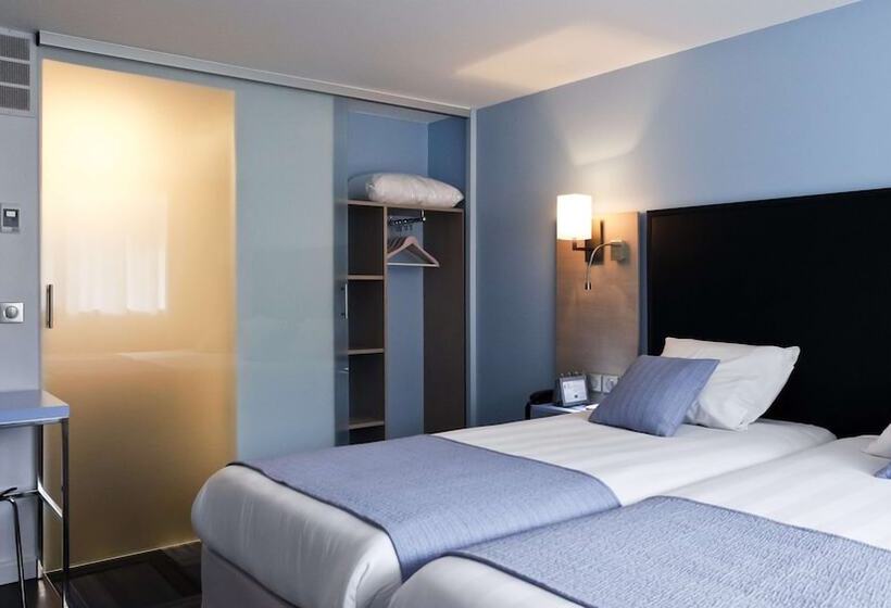Номер Стандарт, Kyriad Lyon Sud  Sainte Foy