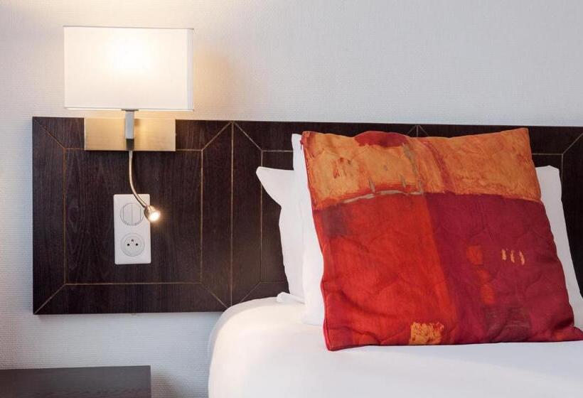 Полулюкс, La Berteliere, The Originals Relais