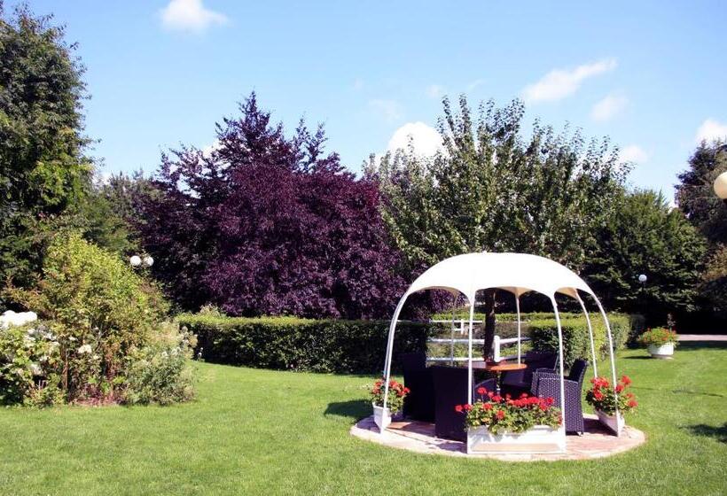 חדר סופריור, La Berteliere, The Originals Relais