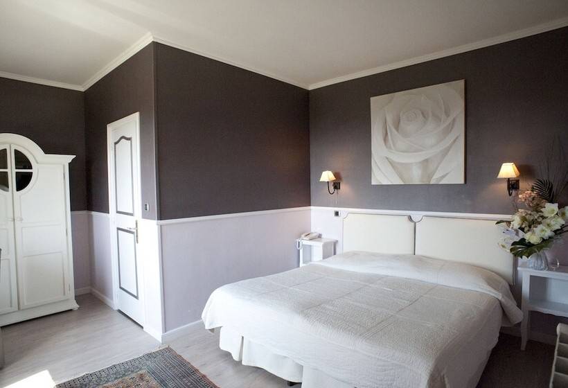 컴포트 룸, La Petite Auberge