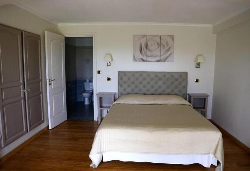 프레스티지 룸, La Petite Auberge