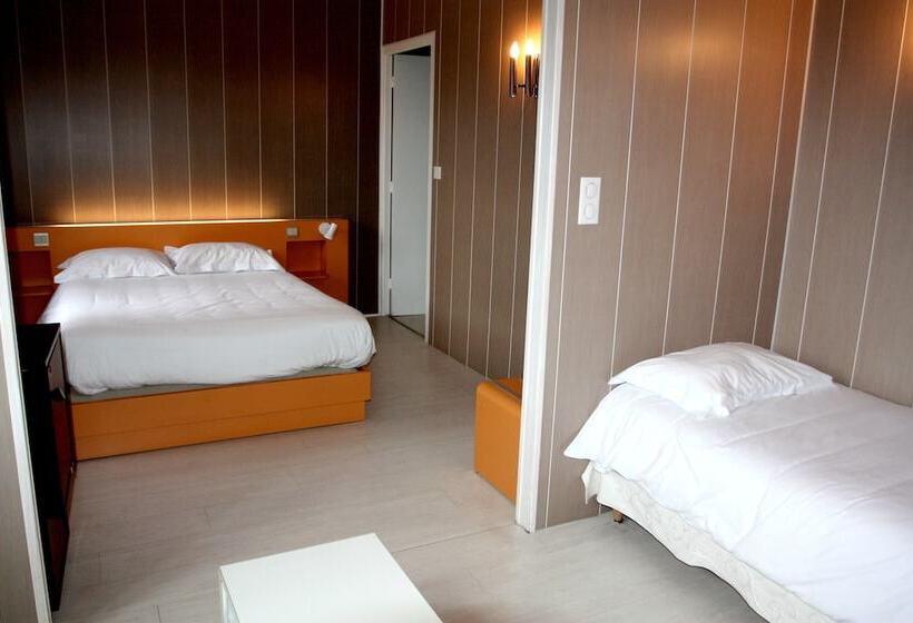 חדר סטנדרט לשלושה, Logis Hotel Restaurant Des Voyageurs