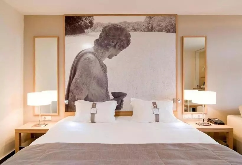 プレステージルーム, Mercure Parisvelizy