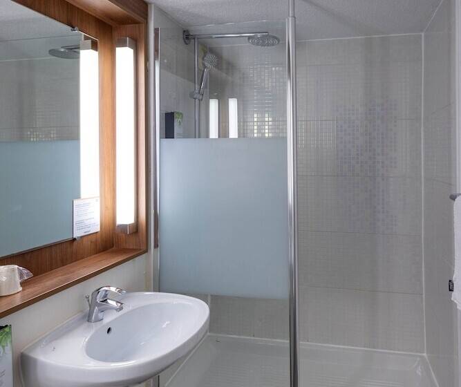 اتاق استاندارد, Noemys Arles