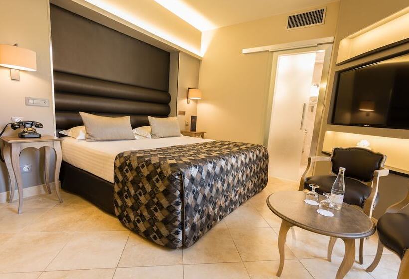Номер Executive, Plaza Madeleine & Spa
