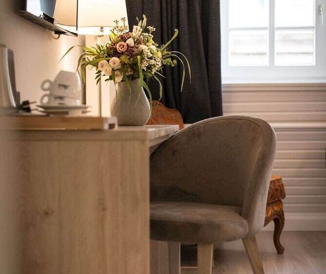 三人经典房间, Rohan, Centre Cathédrale