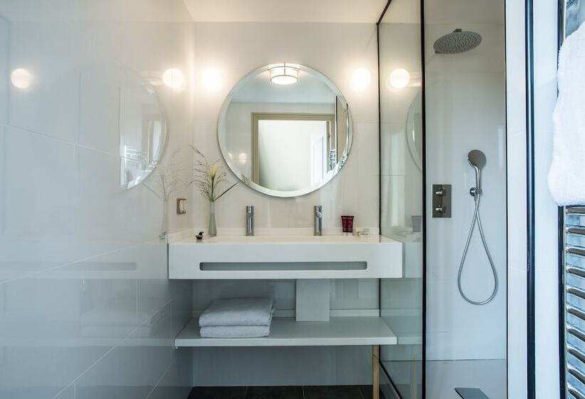 Junior Suite City View, Royal Garden Champs Elysees