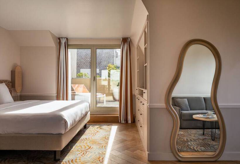 Junior Suite City View, Royal Garden Champs Elysees