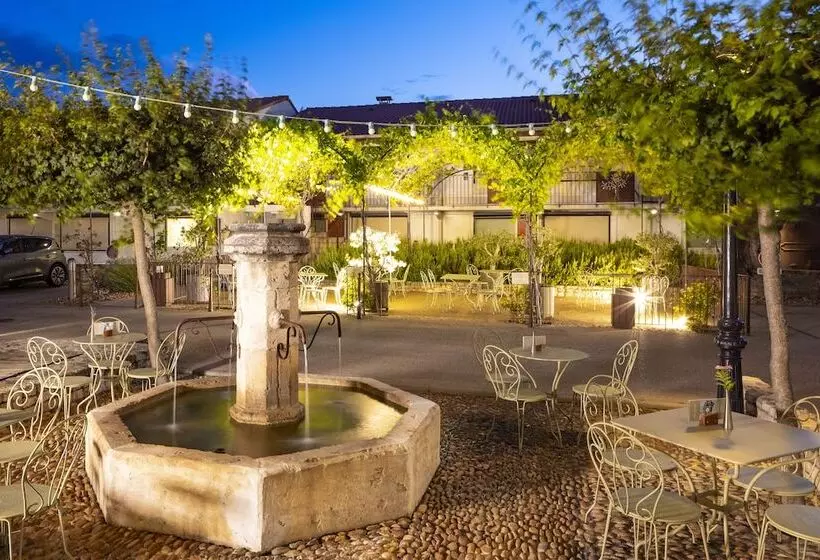 インサイドのスーペリアルーム, Terre De Provence Hôtel & Spa