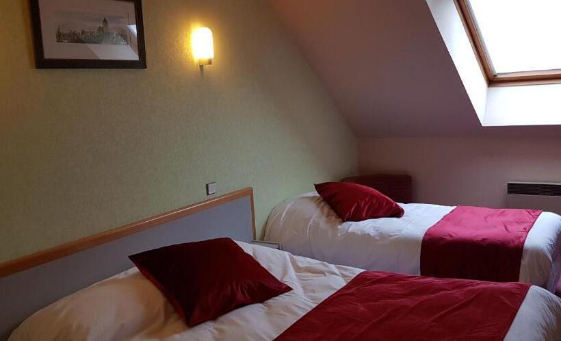 Трехместный Номер Superior, Inter Hotel Salers Le Gerfaut