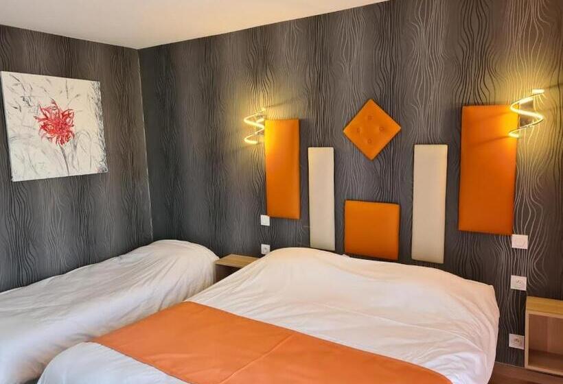 Трехместный Номер Superior, Inter Hotel Salers Le Gerfaut