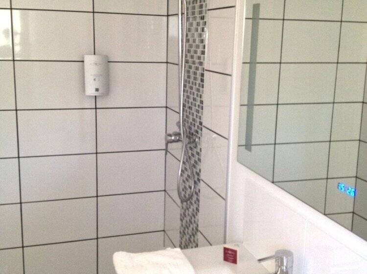 컴포트 트리플 룸, Cit Hotel Le Mirage