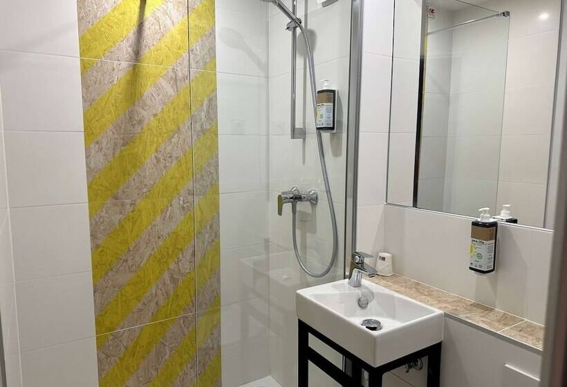 اتاق استاندارد, Greet Hotel Bordeaux Aeroport