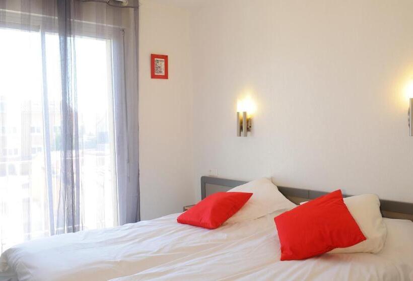 Comfort room with balcony, Hôtel Les Mimosas