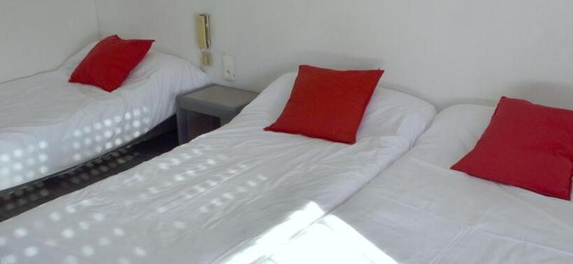 コンフォートトリプルルーム, Hôtel Les Mimosas