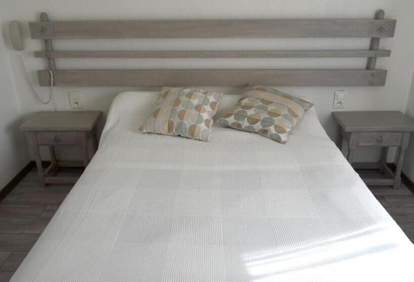 Номер Economy, Hôtel Les Mimosas