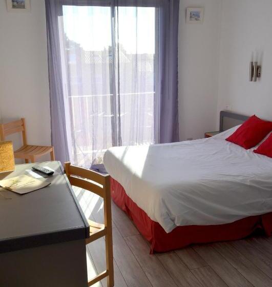 コンフォートルーム, Hôtel Les Mimosas