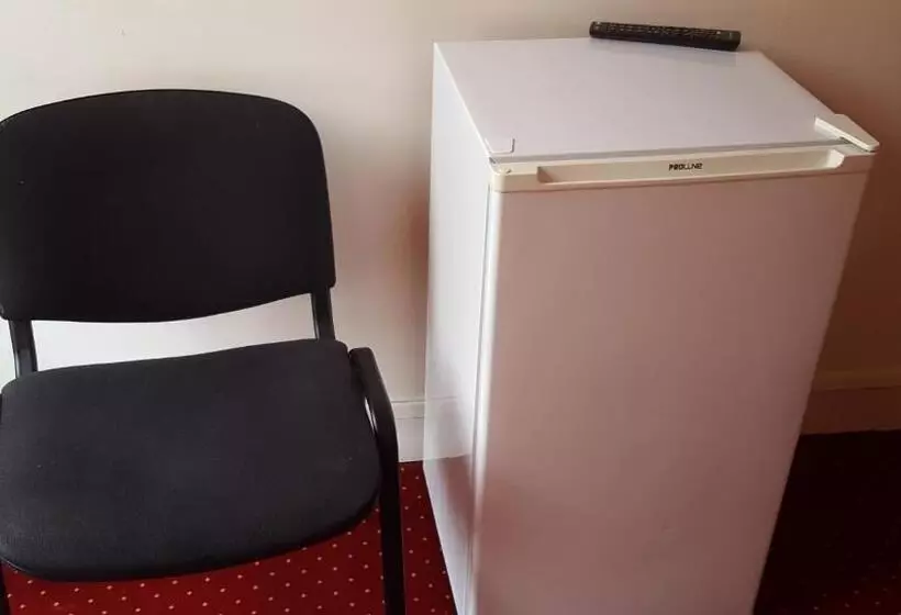 スタンダード4人部屋, Hôtel Média