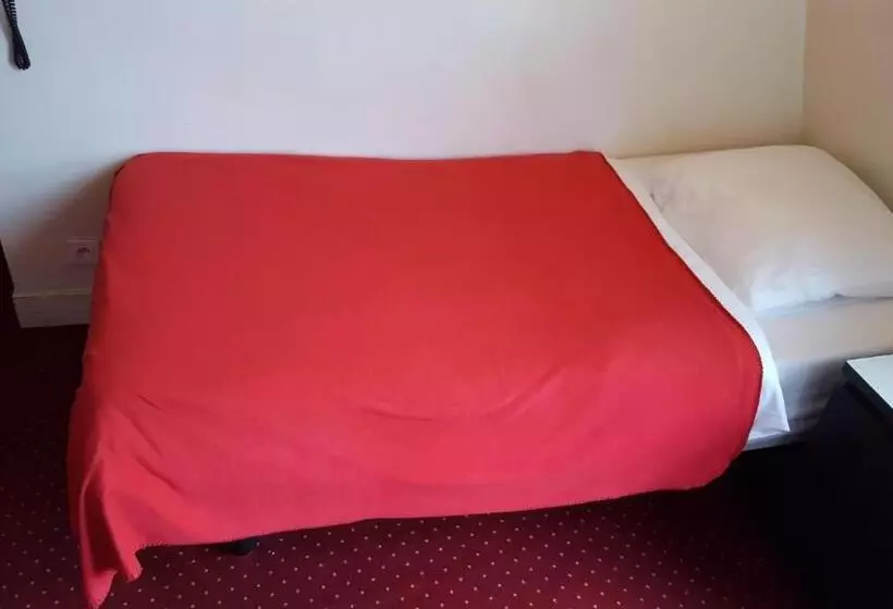 スタンダード4人部屋, Hôtel Média