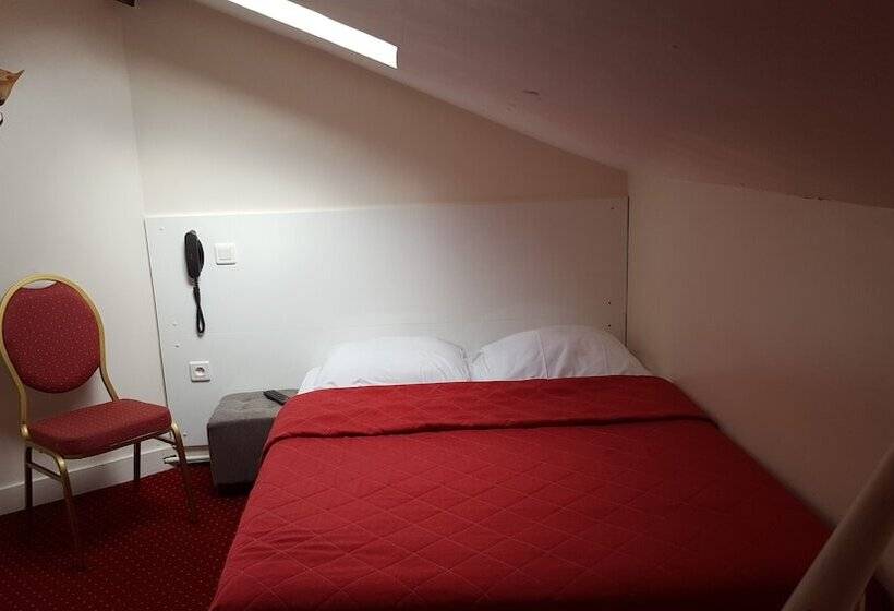 اتاق استاندارد چهار تخته, Hôtel Média