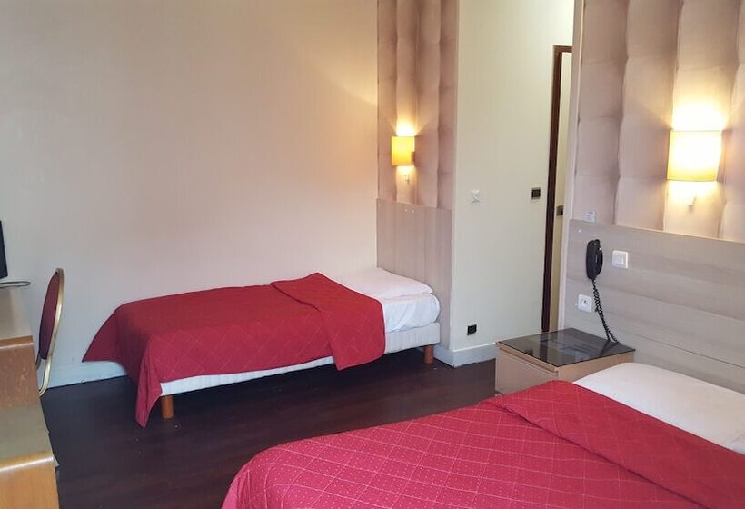 اتاق استاندارد سه نفره, Hôtel Média