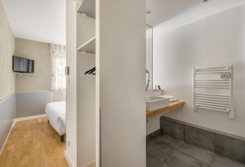 غرفة قياسية, Hôtel Newport