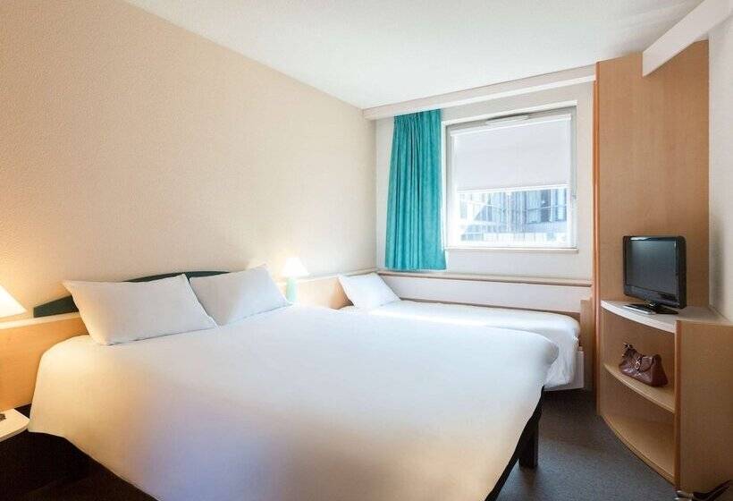 Номер Стандарт, Ibis Lyon Est Bron