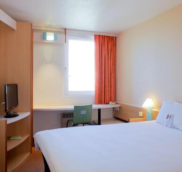 ダブルベッドスタンダードルーム, Ibis Lyon Est Bron