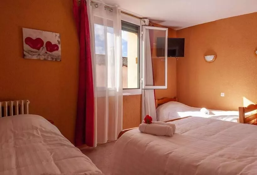 Standard Neljän Hengen Huone, Le Catalan Hôtel Et Appartements