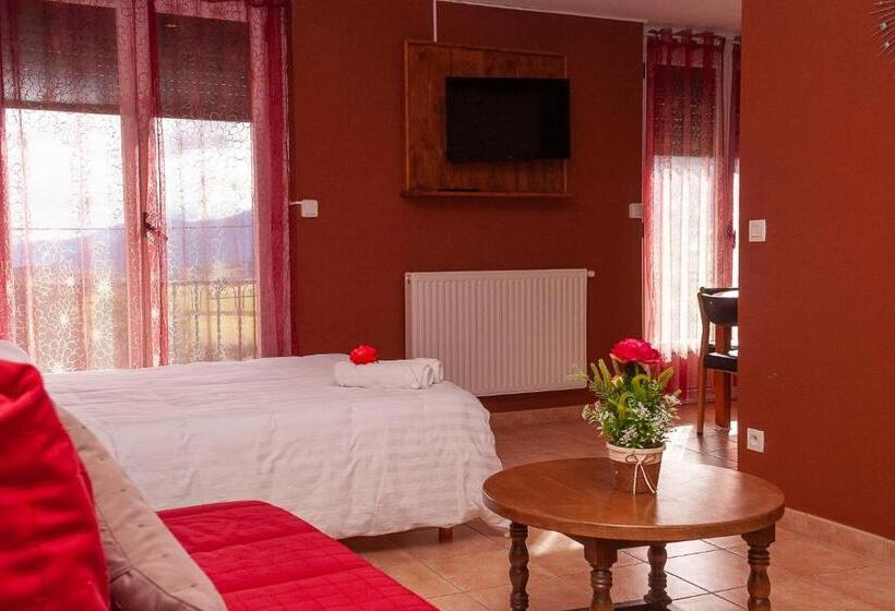 스탠다드 스튜디오, Le Catalan   Hôtel Et Appartements