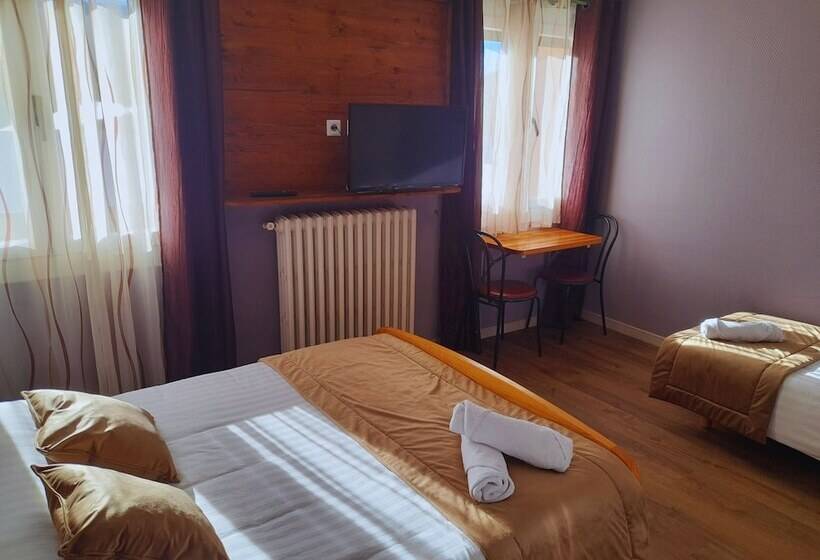 Номер Стандарт Трехместный, Le Catalan   Hôtel Et Appartements
