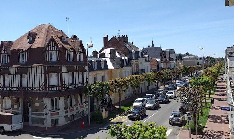 Номер Стандарт Трехместный, Le Chantilly