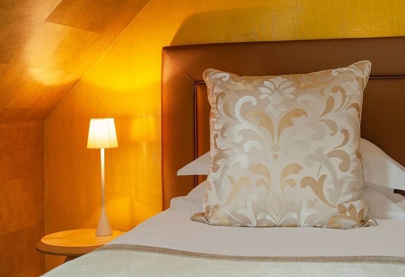 Номер Superior, Le Manoir Du Lys, The Originals Relais