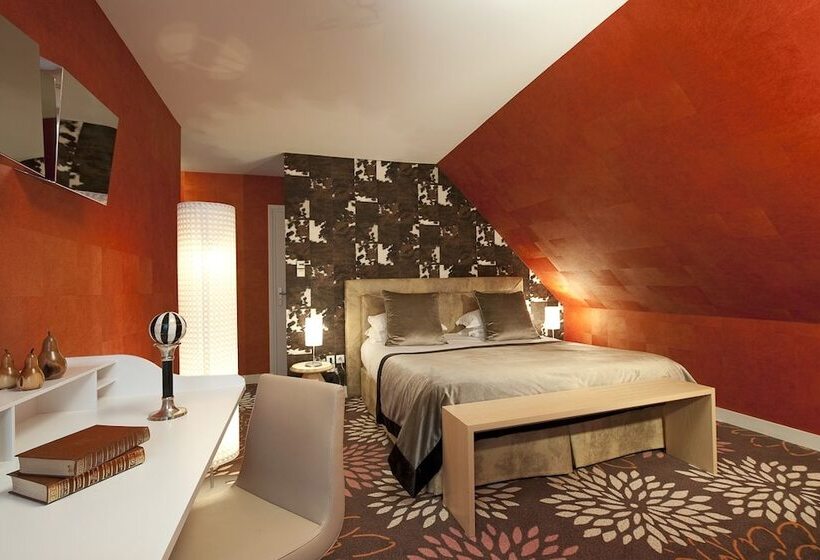 Номер Superior, Le Manoir Du Lys, The Originals Relais