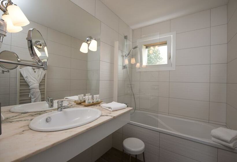 Номер Престиж, Le Manoir Du Lys, The Originals Relais