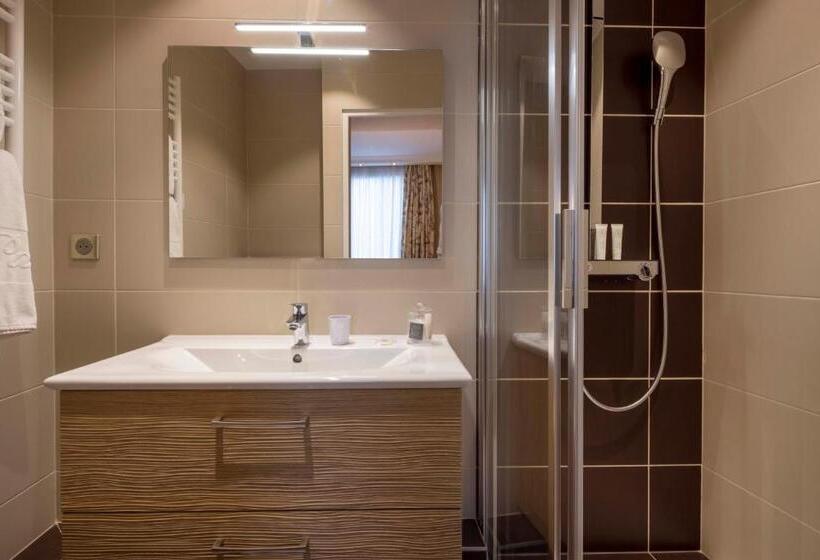 Номер Стандарт, Hôtel Le Regent Paris