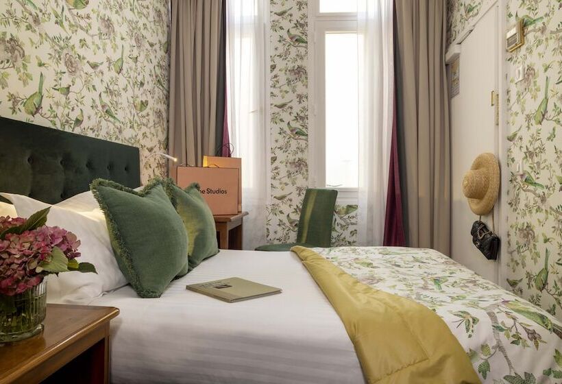 Номер Стандарт, Hôtel Le Regent Paris