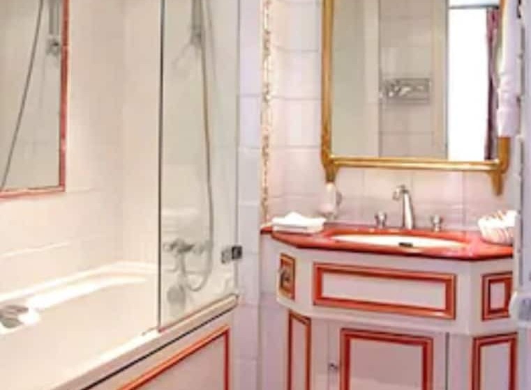 Номер Deluxe, Hôtel Le Regent Paris