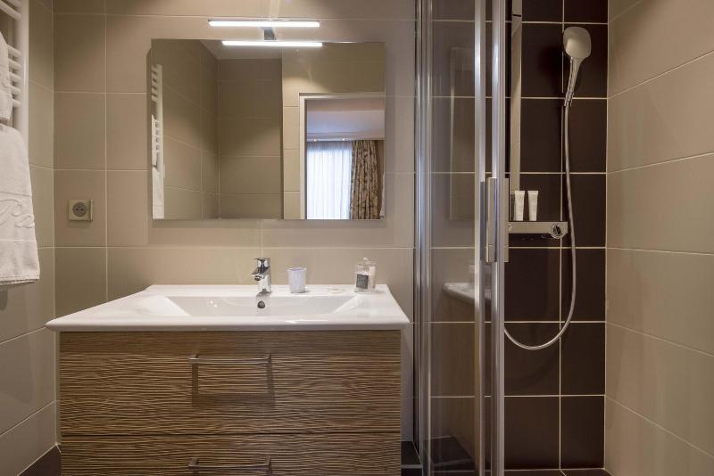 Номер Стандарт, Hôtel Le Regent Paris