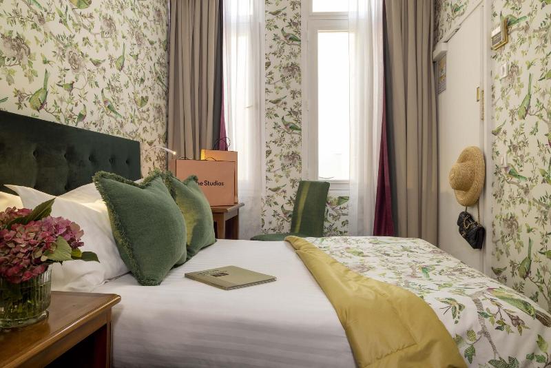 Номер Стандарт, Hôtel Le Regent Paris