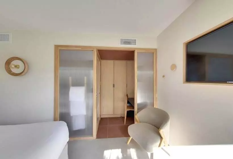 Comfort room with terrace, Les Elmes   Hôtel & Spa