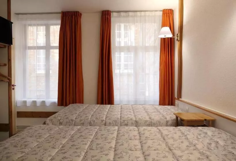 Habitació Estàndard, Les Trois Luppars