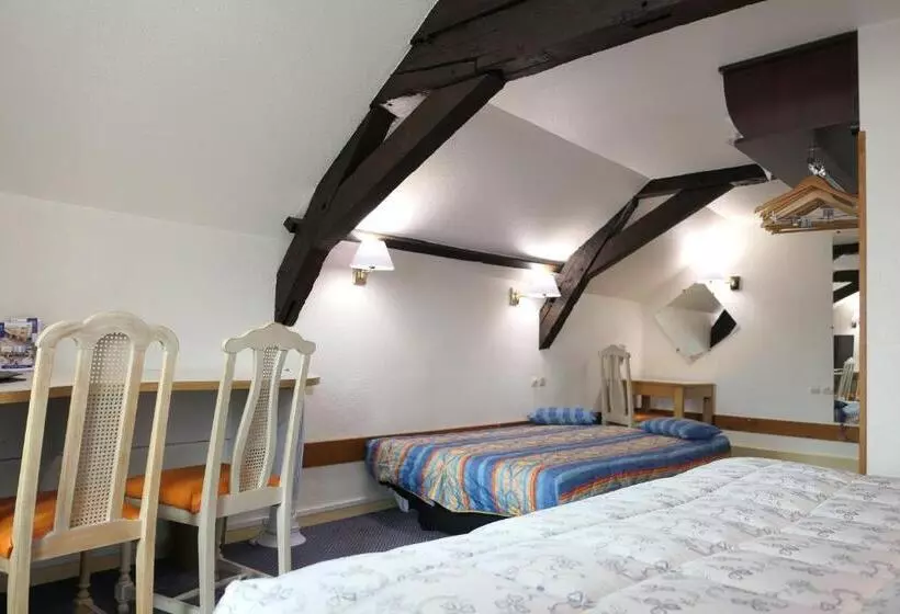 Habitació Quàdruple Estàndard, Les Trois Luppars
