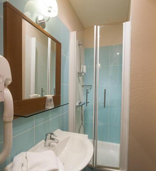 غرفة كومفورت, Logis Hotel Majestic Chatelaillon Plage   La Rochelle