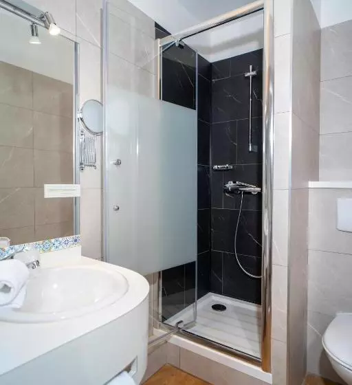 スタンダードルーム, Logis Hotel Majestic Chatelaillon Plage   La Rochelle