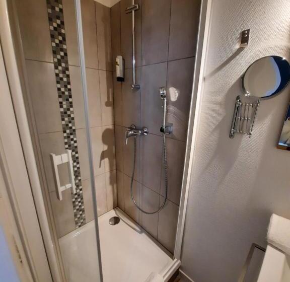 جناح جونيور, Logis Hotel Majestic Chatelaillon Plage   La Rochelle