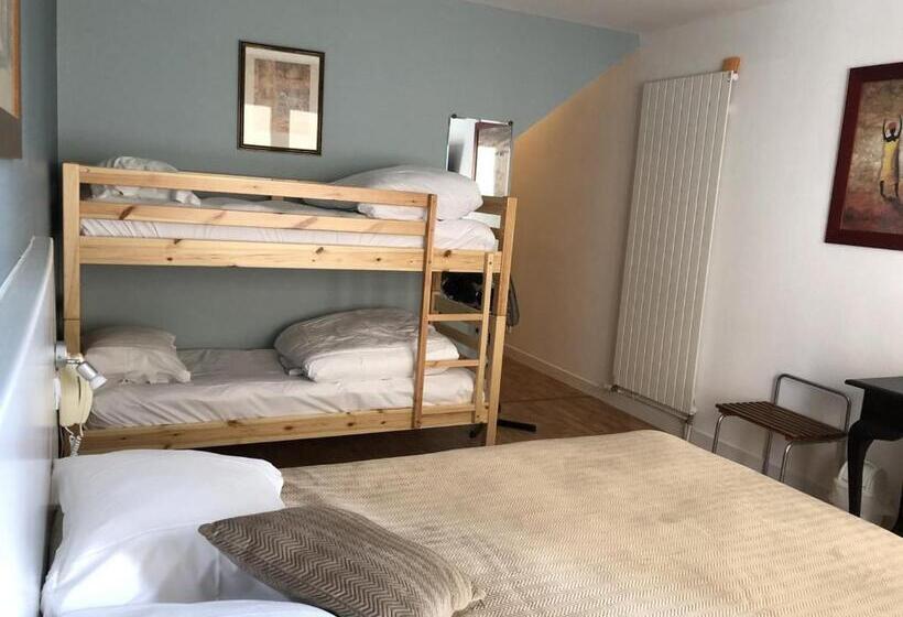 غرفة عائلية, Logis Hotel Majestic Chatelaillon Plage   La Rochelle