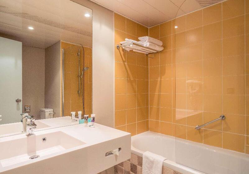 غرفة كلاسيكية, Demeures De Campagne Parc Du Coudray – Mercure